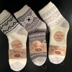Clear Creek Cabin Socks. Infused with Aloe Vera. Women's Shoe Size 5-9